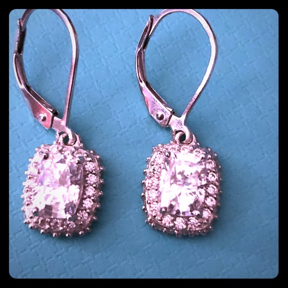 Belks Jewelry - SterlingSilver Oblong +A CZ High Quality Earrings